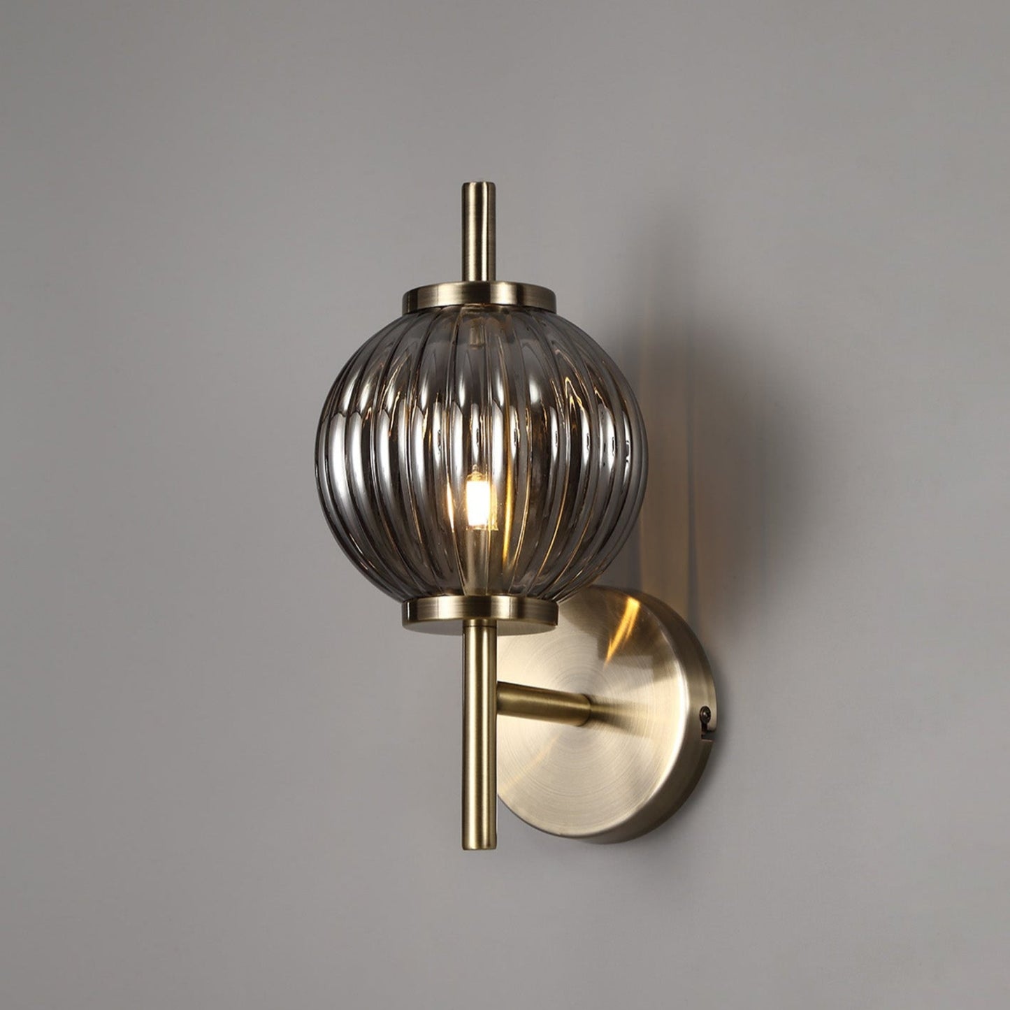 Farah Wall Lamp
